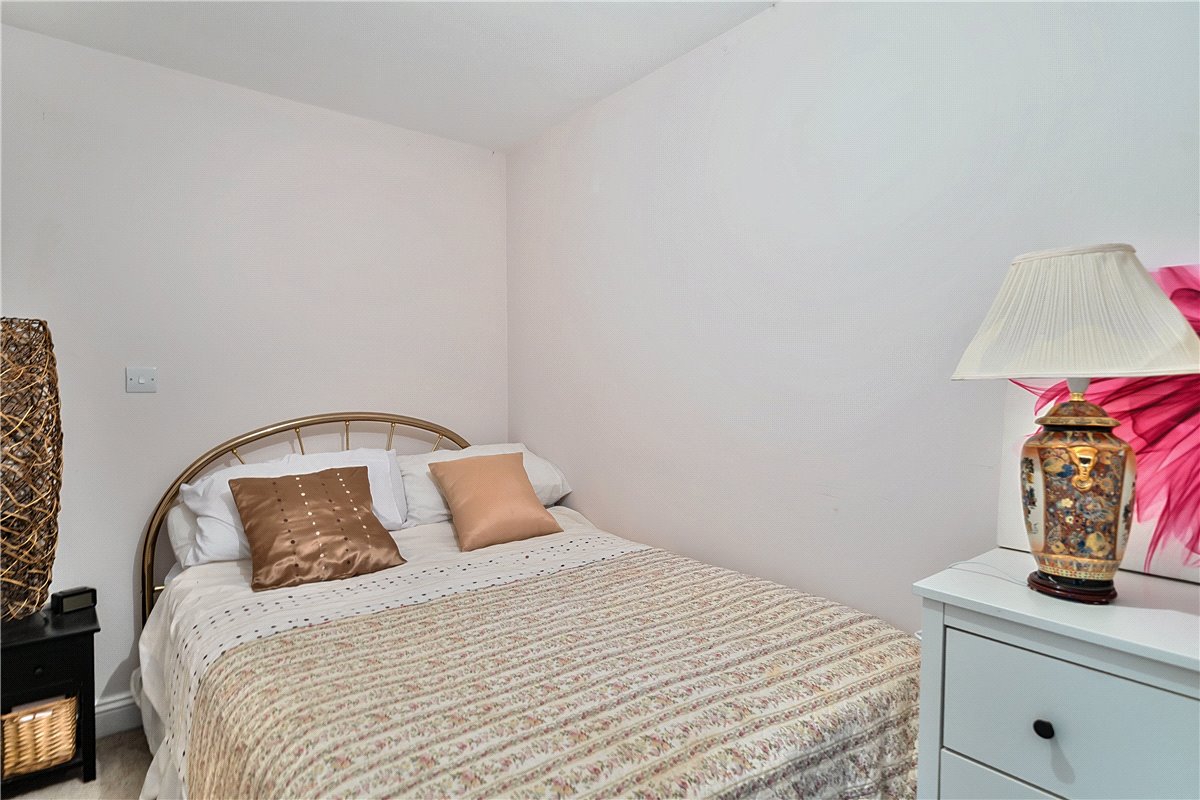 5 bedroom House, Clench Common, Marlborough, SN8 - Available, Image 27