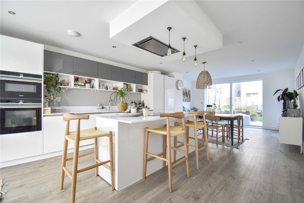 4 bedroom House, Knightly Avenue, Cambridge, CB2 - , Image 12
