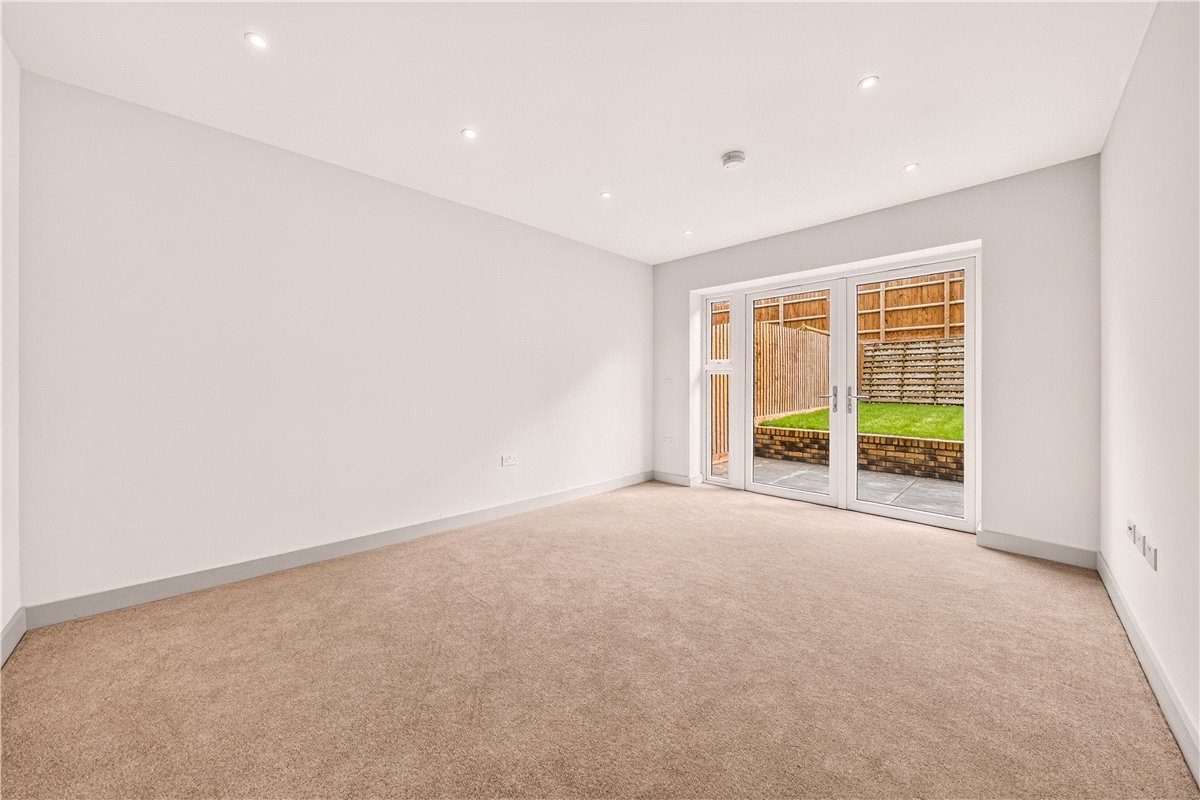 4 bedroom House, Ballast Road, Erith, DA8 - Let Agreed, Image 4
