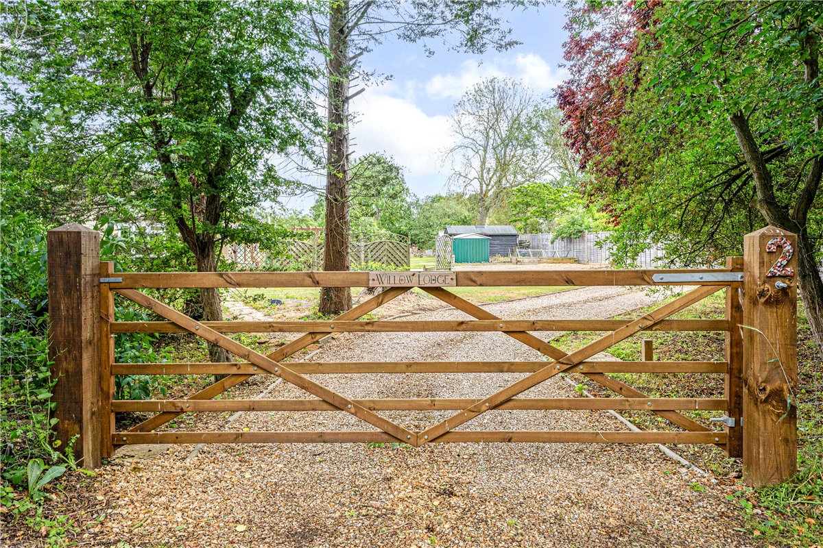 4 bedroom Bungalow, Chapel Road, Great Eversden, CB23 - Available, Image 17
