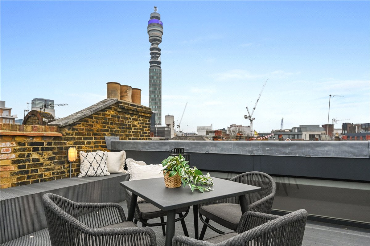 2 bedroom Flat, Great Titchfield Street, London, W1W - , Image 5