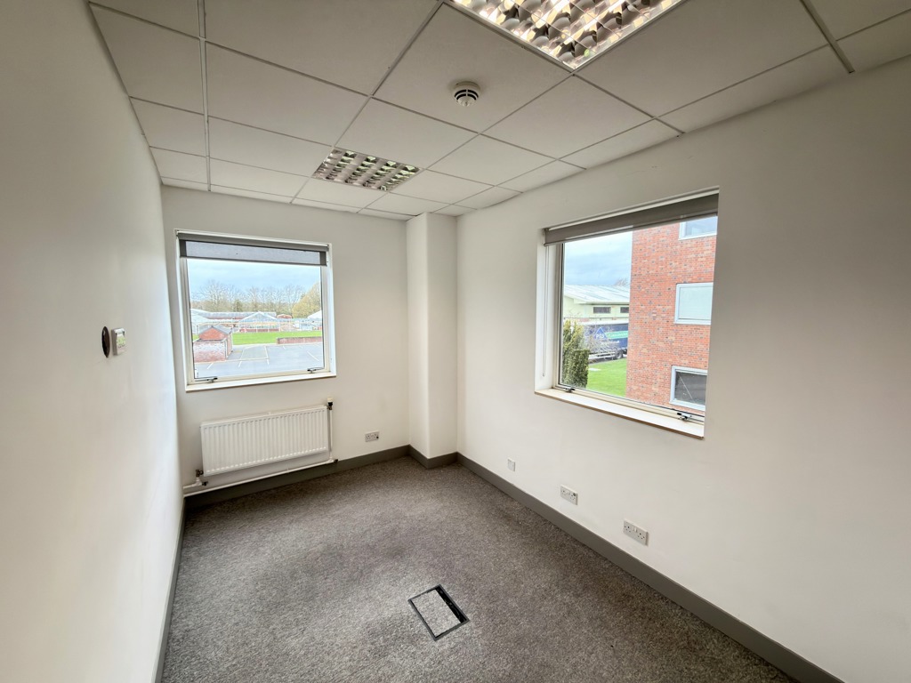 3800 Sq Ft, University Of Warwick Innovation Campus, Wellesbourne, CV35 - Available, Image 4
