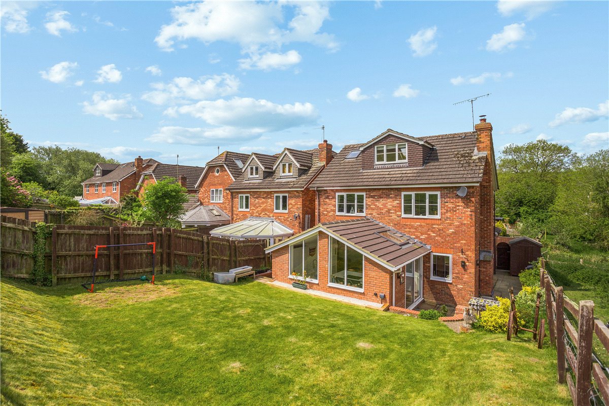 4 bedroom House, Chandlers Lane, Aldbourne, SN8 - Available, Image 2