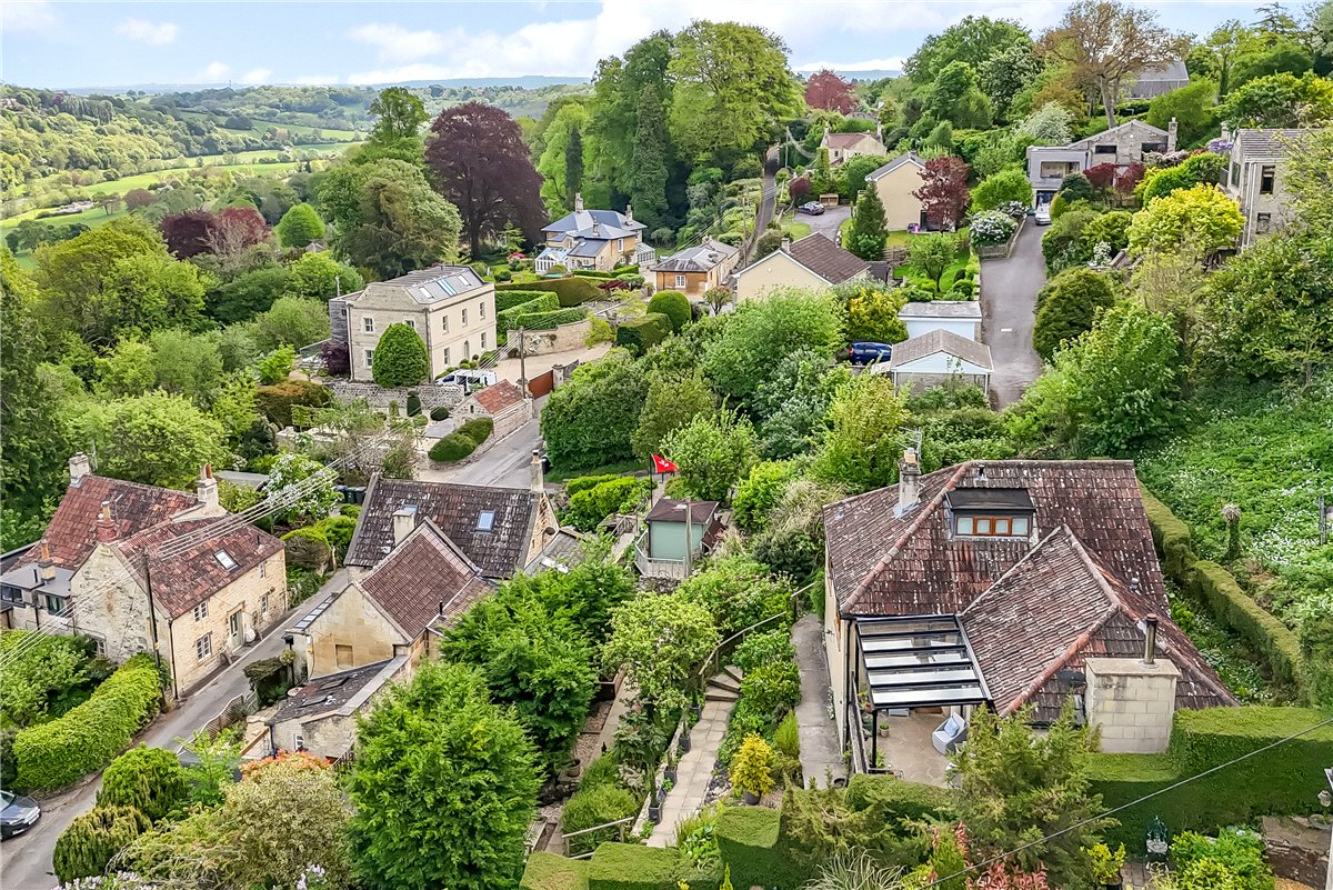 3 bedroom House, Middle Stoke, Limpley Stoke, BA2 - Available, Image 3