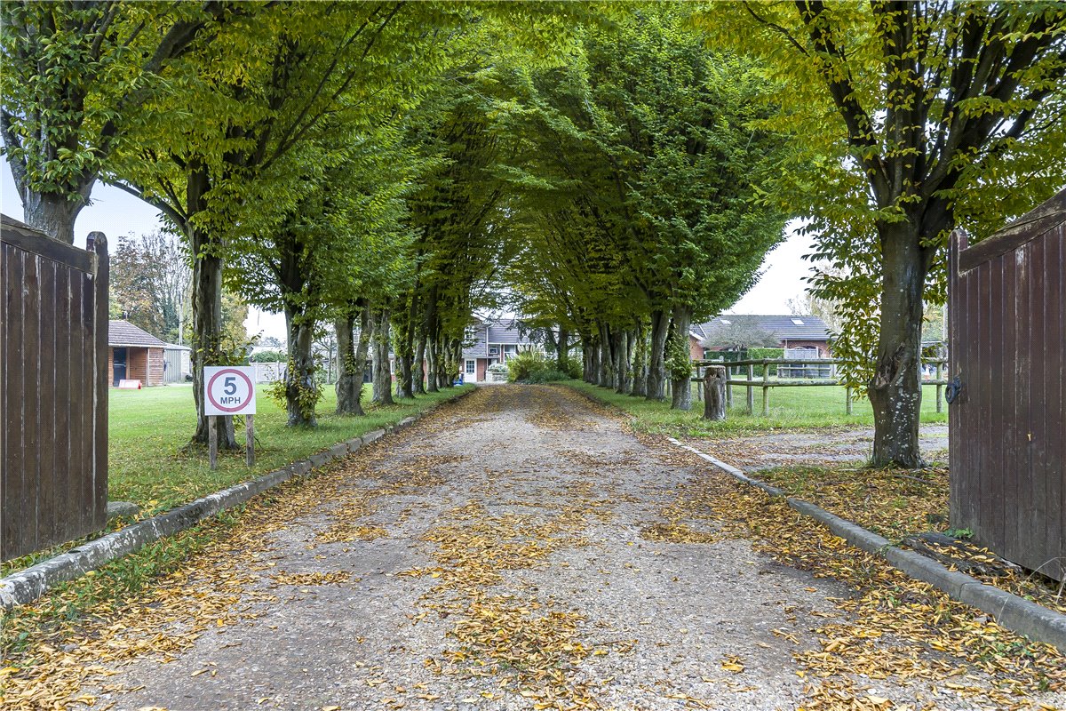 8 bedroom House, Fisher's Brook, Calne, SN11 - Sold STC, Image 10