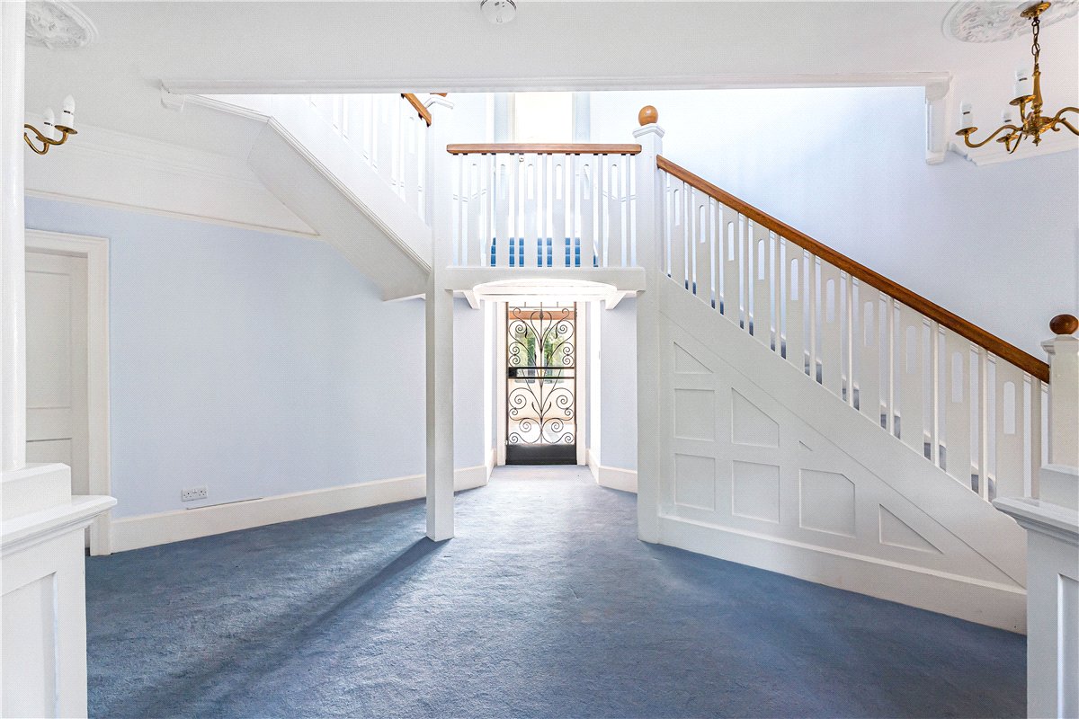 10 bedroom House, Frith Hill, South Heath, HP16 - Available, Image 11