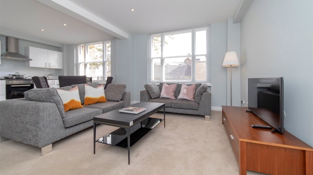 1 bedroom Flat, Hill Street, Mayfair, W1J - Available