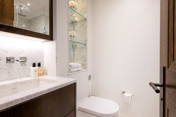 3 bedroom Flat, Prince of Wales Terrace, London, W8 - Available, Image 6