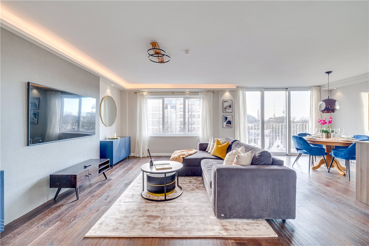 3 bedroom Flat, St. Mary Abbots Terrace, Kensington, W14 - Available