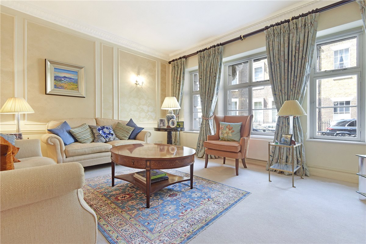 2 bedroom Flat, Mansfield Street, London, W1G - Sold