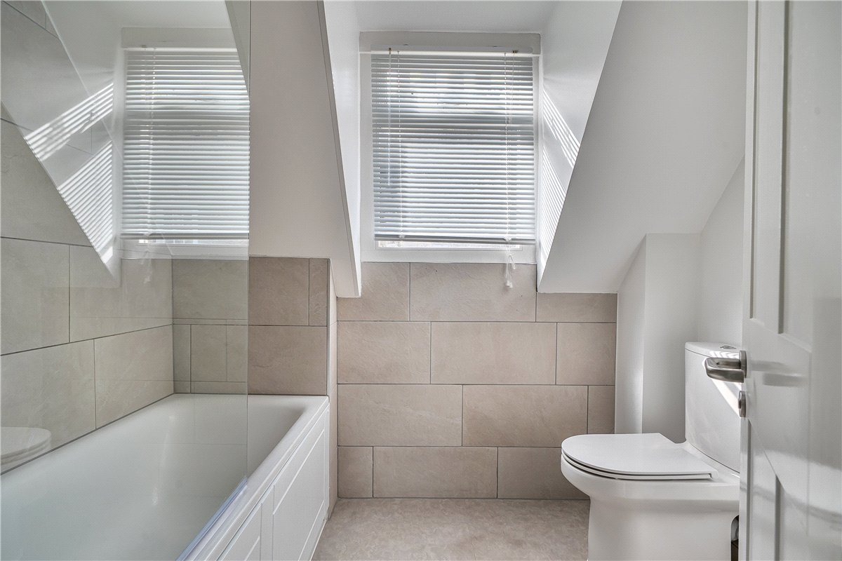 1 bedroom Flat, Old Bond Street, Bath, BA1 - Let Agreed, Image 2