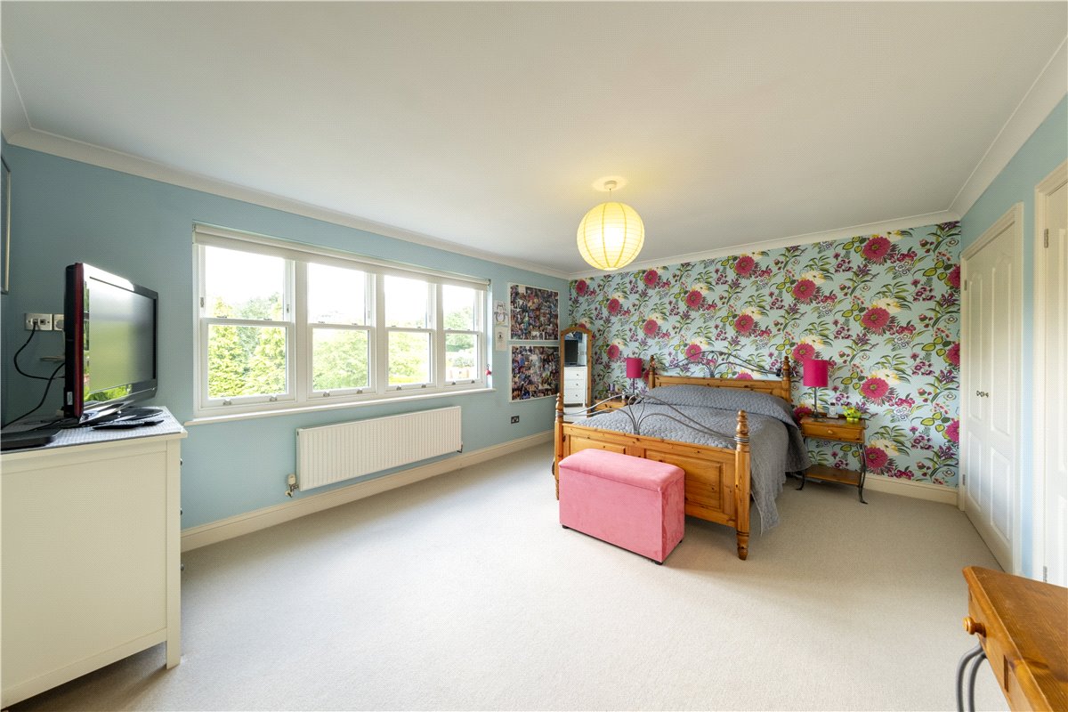 7 bedroom House, Milton Lilbourne, Pewsey, SN9 - Available, Image 15