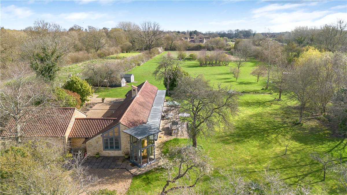 4 bedroom House, Weston-on-the-Green, Bicester, OX25 - Available