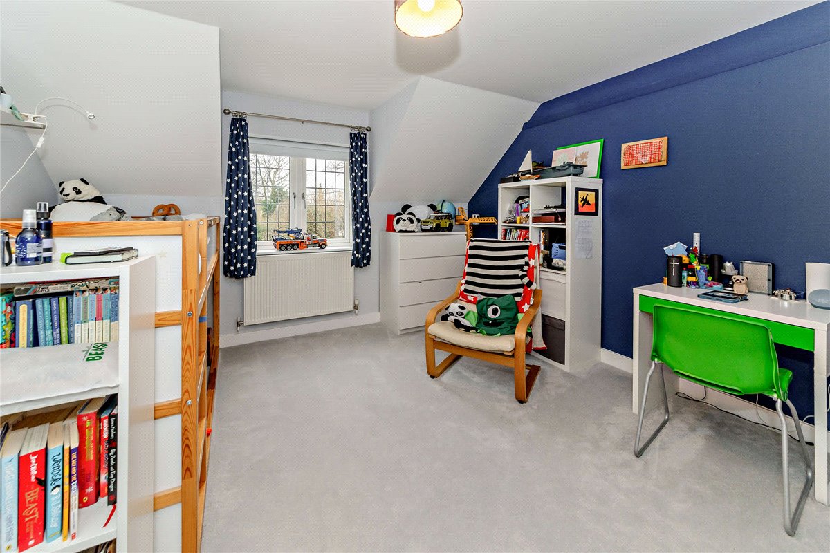 5 bedroom House, Enborne Street, Enborne, RG20 - Available, Image 19