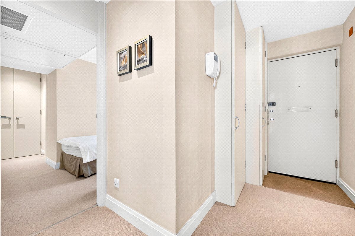 2 bedroom Flat, St Christopher's Place, London, W1U - Available, Image 7