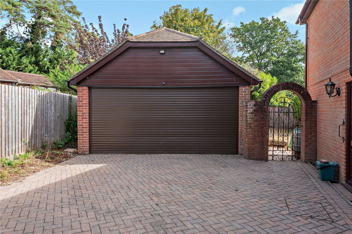 4 bedroom House, Harewood Drive, Cold Ash, RG18 - Available, Image 22