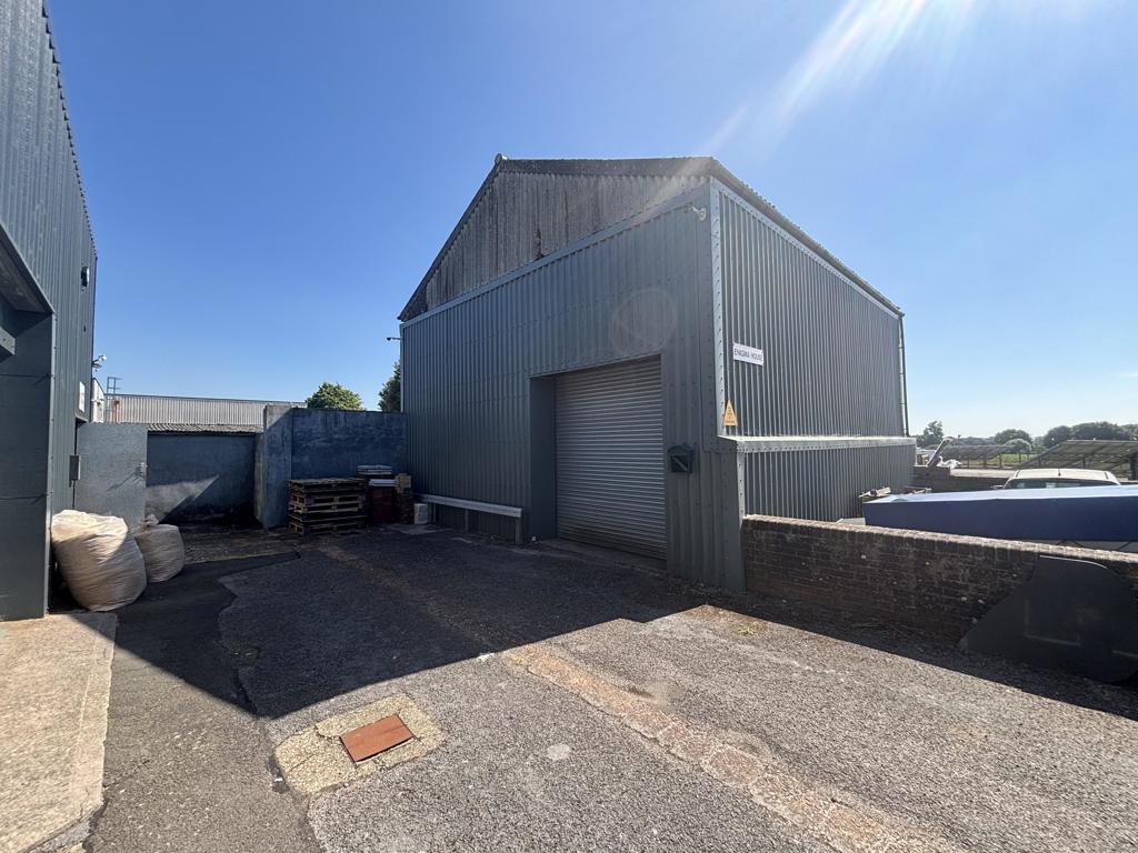 914 Sq Ft, Culmhead, Taunton, TA3 - Available, Image 2