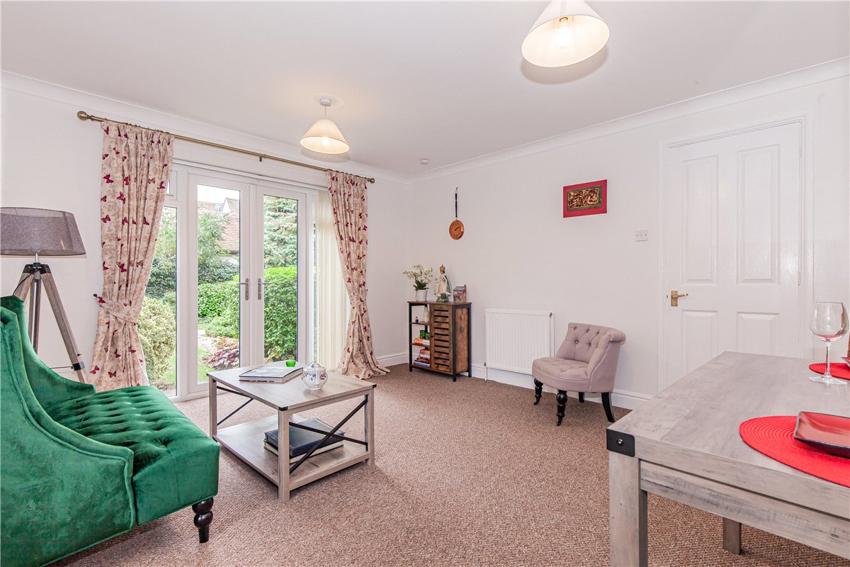 2 bedroom Flat, Sunderland Avenue, Oxford, OX2 - Available, Image 2