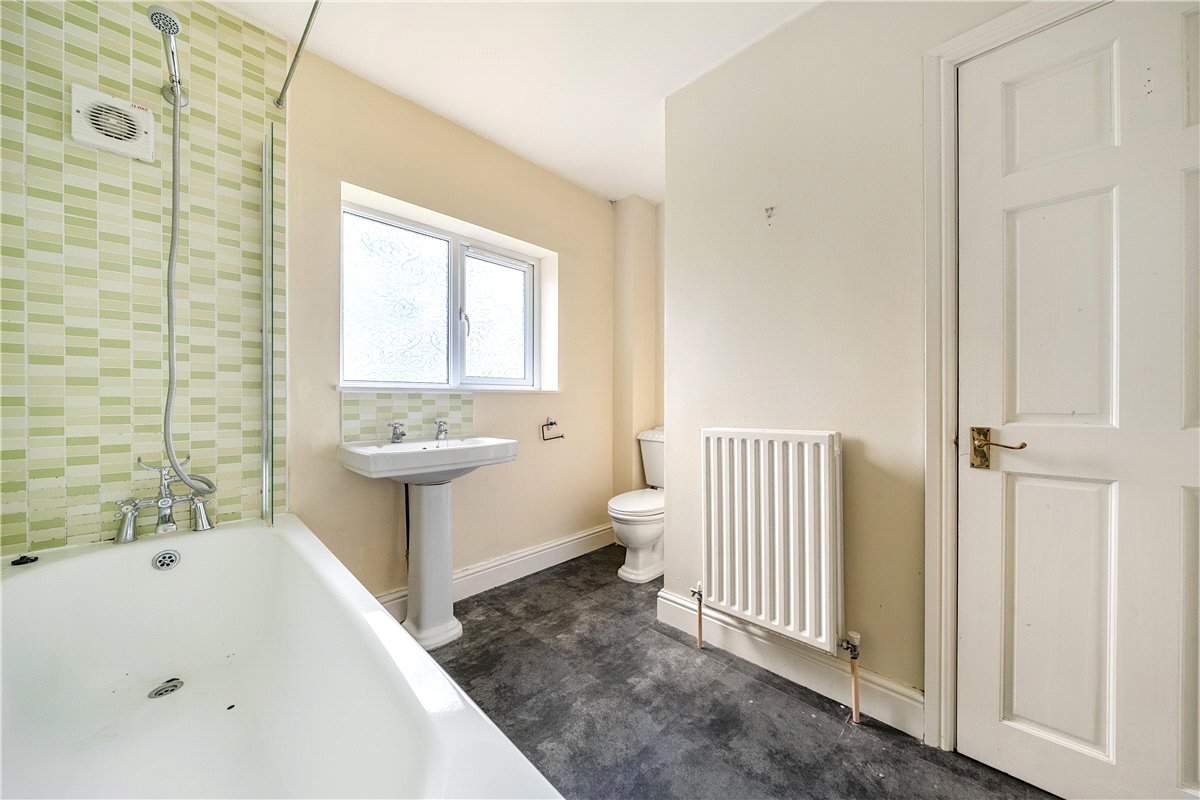 4 bedroom House, Andover Road, Upavon, SN9 - Sold, Image 13