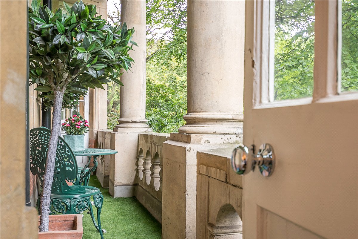 4 bedroom Flat, Knightsbridge, Belgravia, SW1X - Available, Image 2