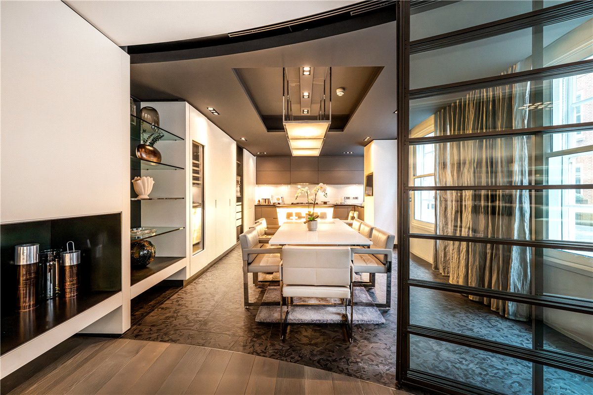 4 bedroom Flat, North Row, Mayfair, W1K - Available, Image 22