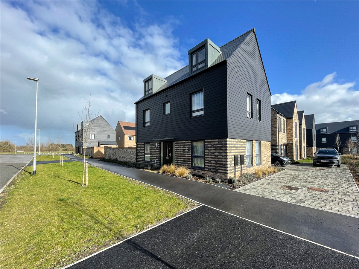 5 bedroom House, Britannia Road, Northstowe, CB24 - Available