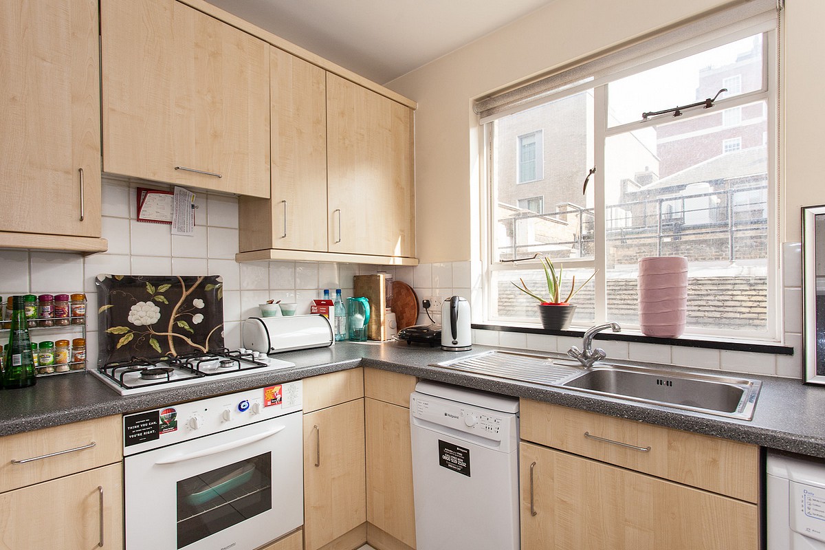 2 bedroom Flat, George Street, London, W1U - Available, Image 2