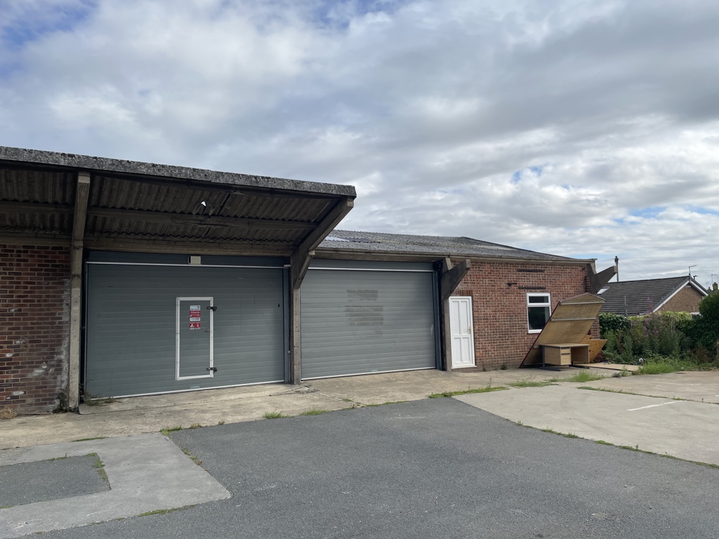 1928 Sq Ft, Hookstone Park, Harrogate, HG2 - Available, Image 12