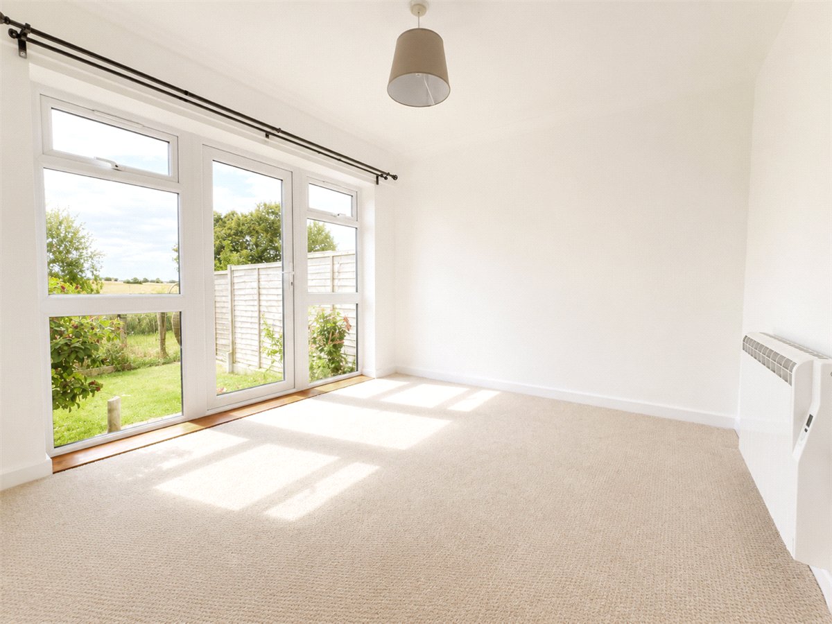3 bedroom House, Up Somborne, Stockbridge, SO20 - Available, Image 4