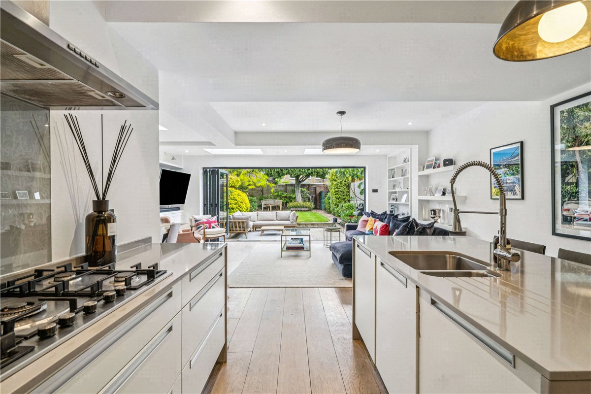 3 bedroom Flat, Greswell Street, London, SW6 - Available, Image 12