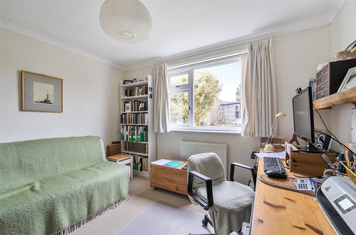 3 bedroom Bungalow, Vicarage Close, Marlborough, SN8 - Available, Image 11