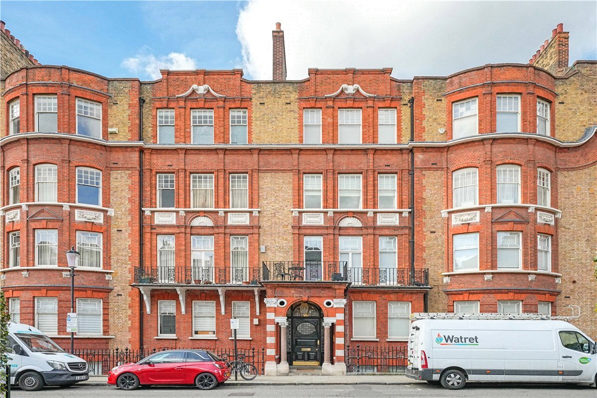 4 bedroom Flat, Wynnstay Gardens, Kensington, W8 - Available, Image 25