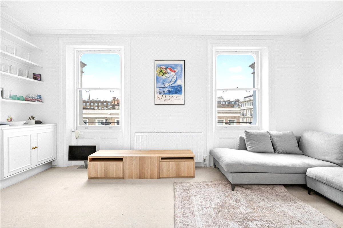 2 bedroom Flat, Ladbroke Road, Holland Park, W11 - Available