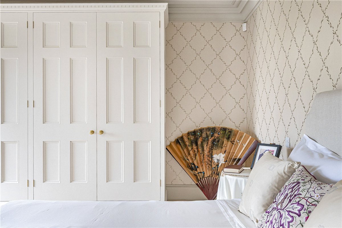 3 bedroom Flat, Burton Park, Duncton, GU28 - Available, Image 12