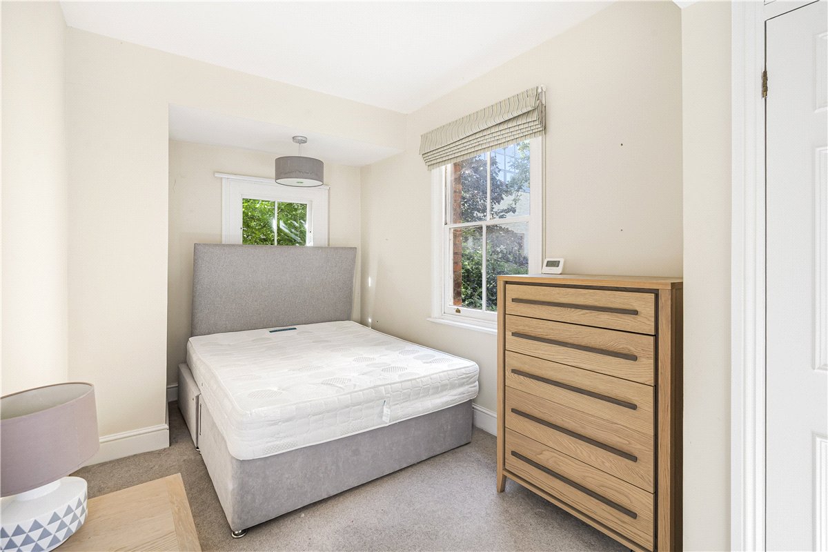 1 bedroom Flat, Walton Crescent, Oxford, OX1 - , Image 4