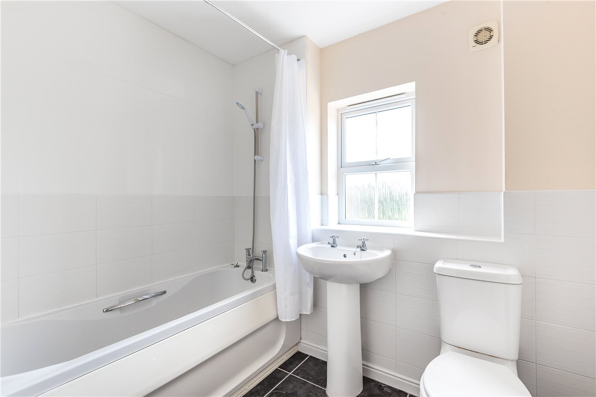 4 bedroom House, Sandwath Drive, Church Fenton, LS24 - Available, Image 2