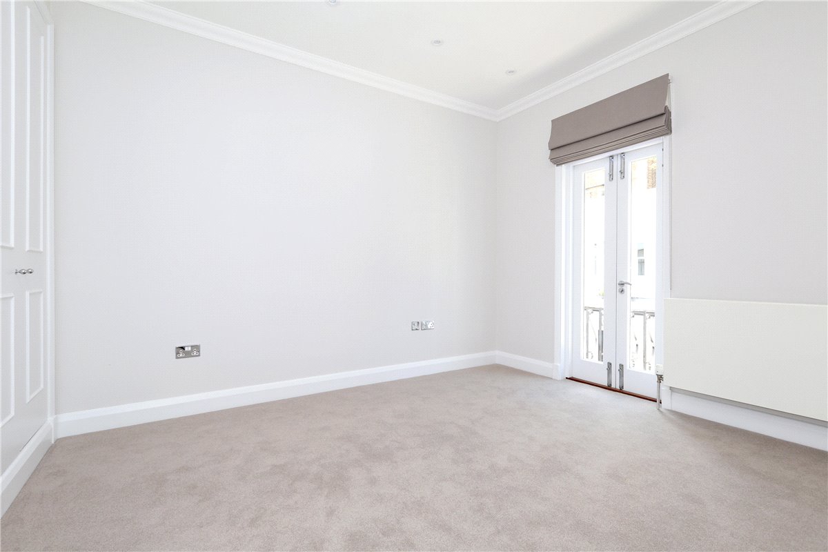 2 bedroom House, Gloucester Place Mews, Marylebone, W1U - Available, Image 2