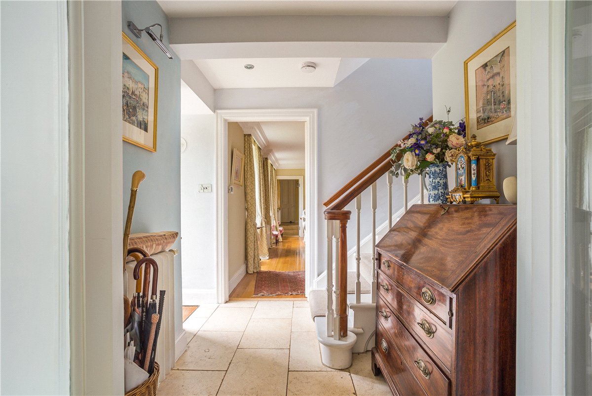 4 bedroom House, Castle Street, Calne, SN11 - Available, Image 8