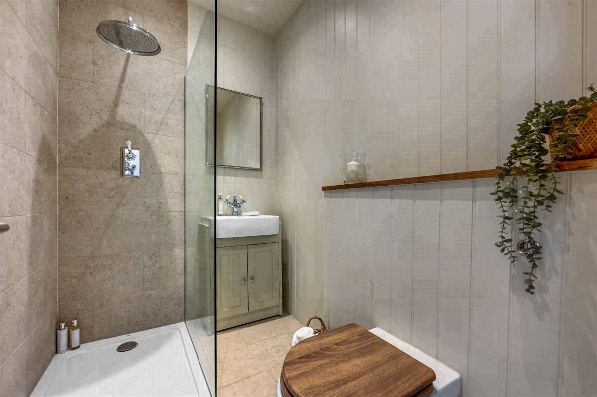 0 bedroom Flat, Nottingham Place, Marylebone, W1U - Available, Image 3