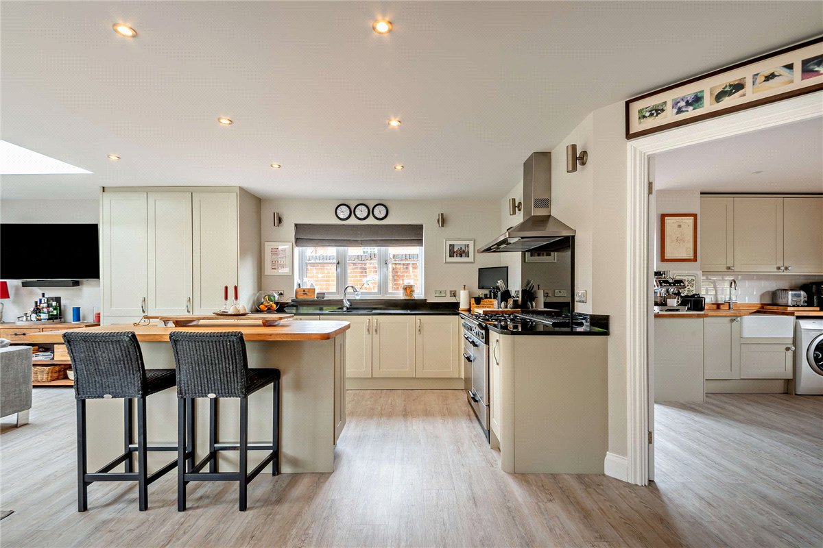 4 bedroom House, Hollycroft, Ashford Hill, RG19 - Available, Image 8