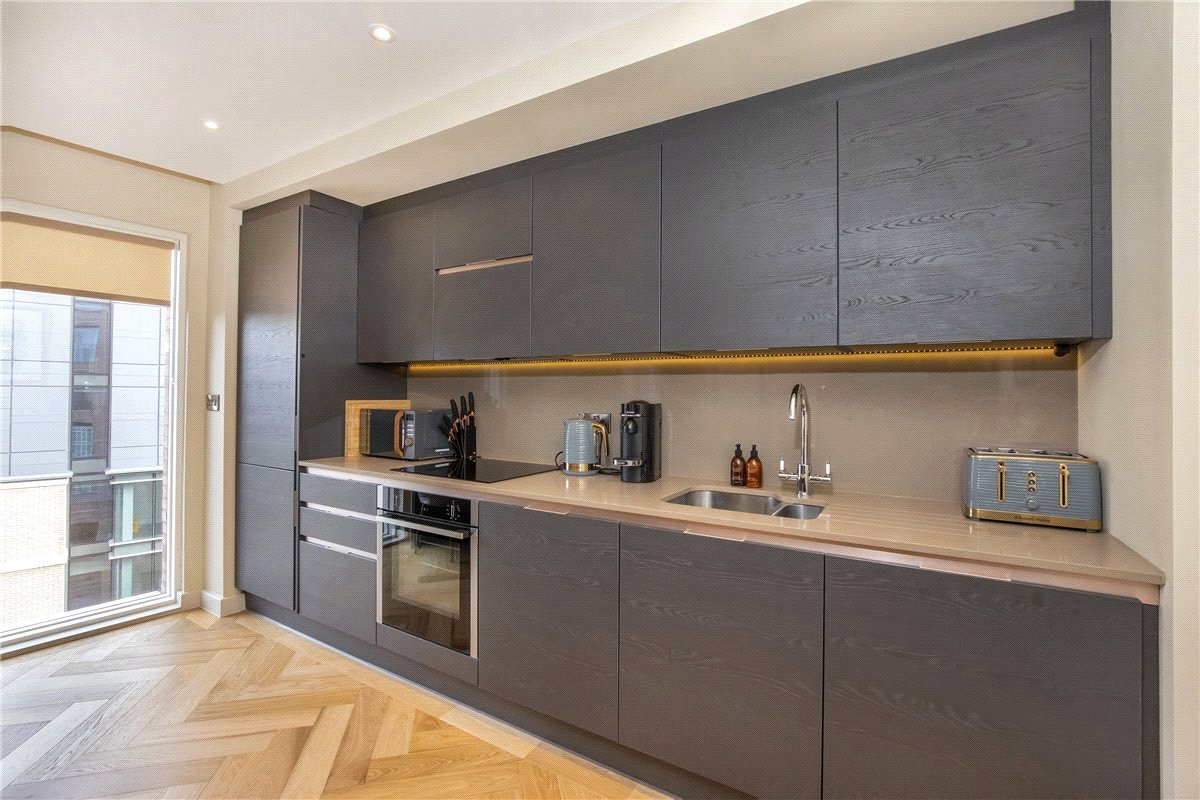 2 bedroom Flat, Kings, Hudson Quarter, YO1 - Available, Image 2