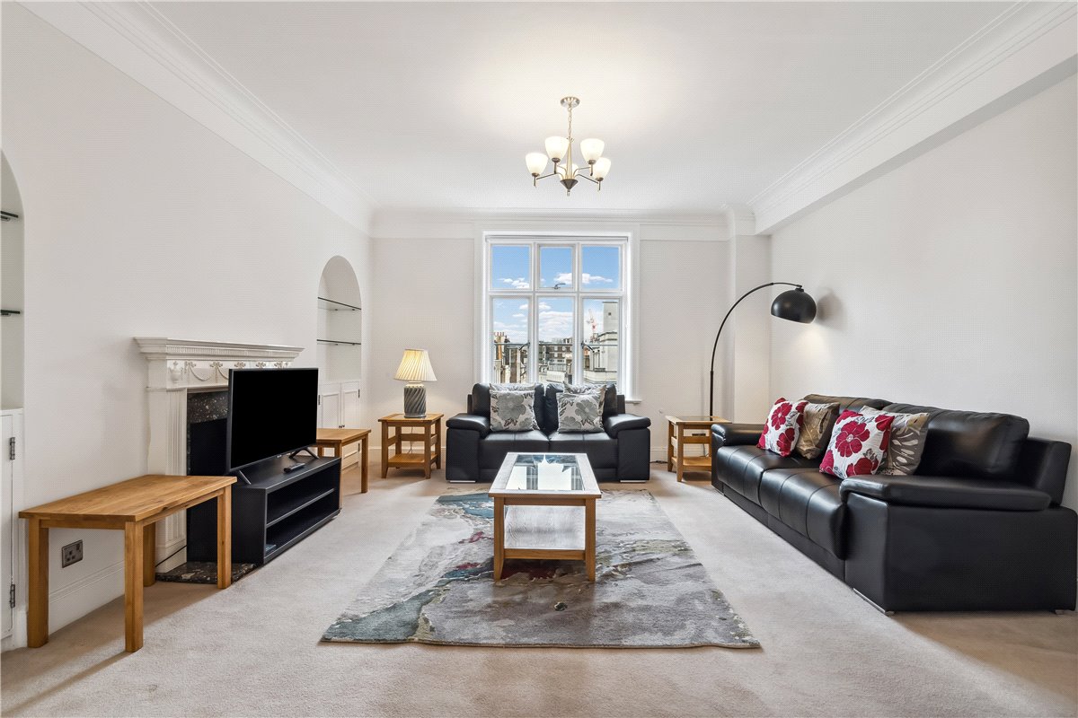 2 bedroom Flat, Chesterfield Gardens, Mayfair, W1J - , Image 11
