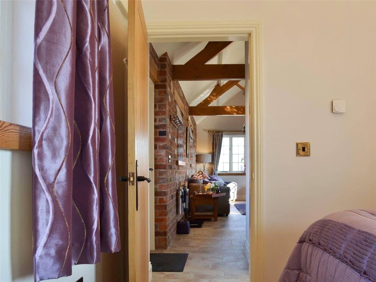 1 bedroom Barn Conversion, Holtby Lane, Holtby, YO19 - Let Agreed, Image 1