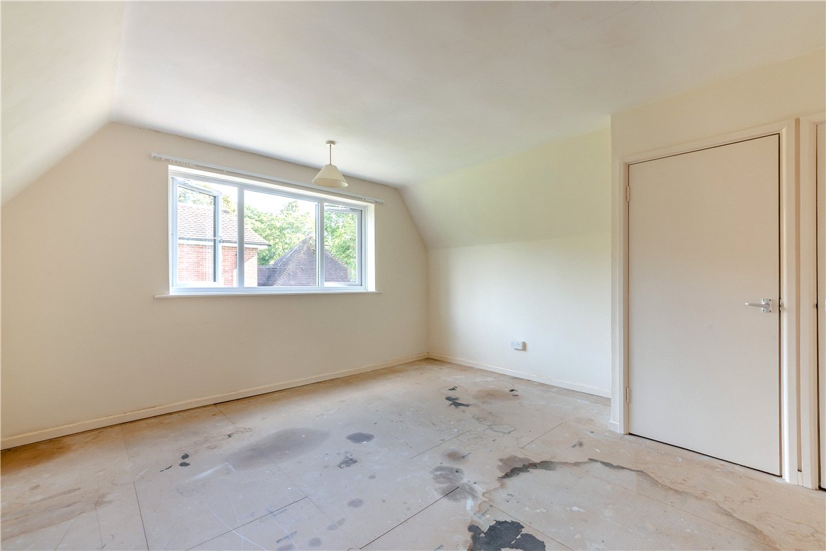 2 bedroom House, Cleves Lane, Upton Grey, RG25 - Available, Image 8