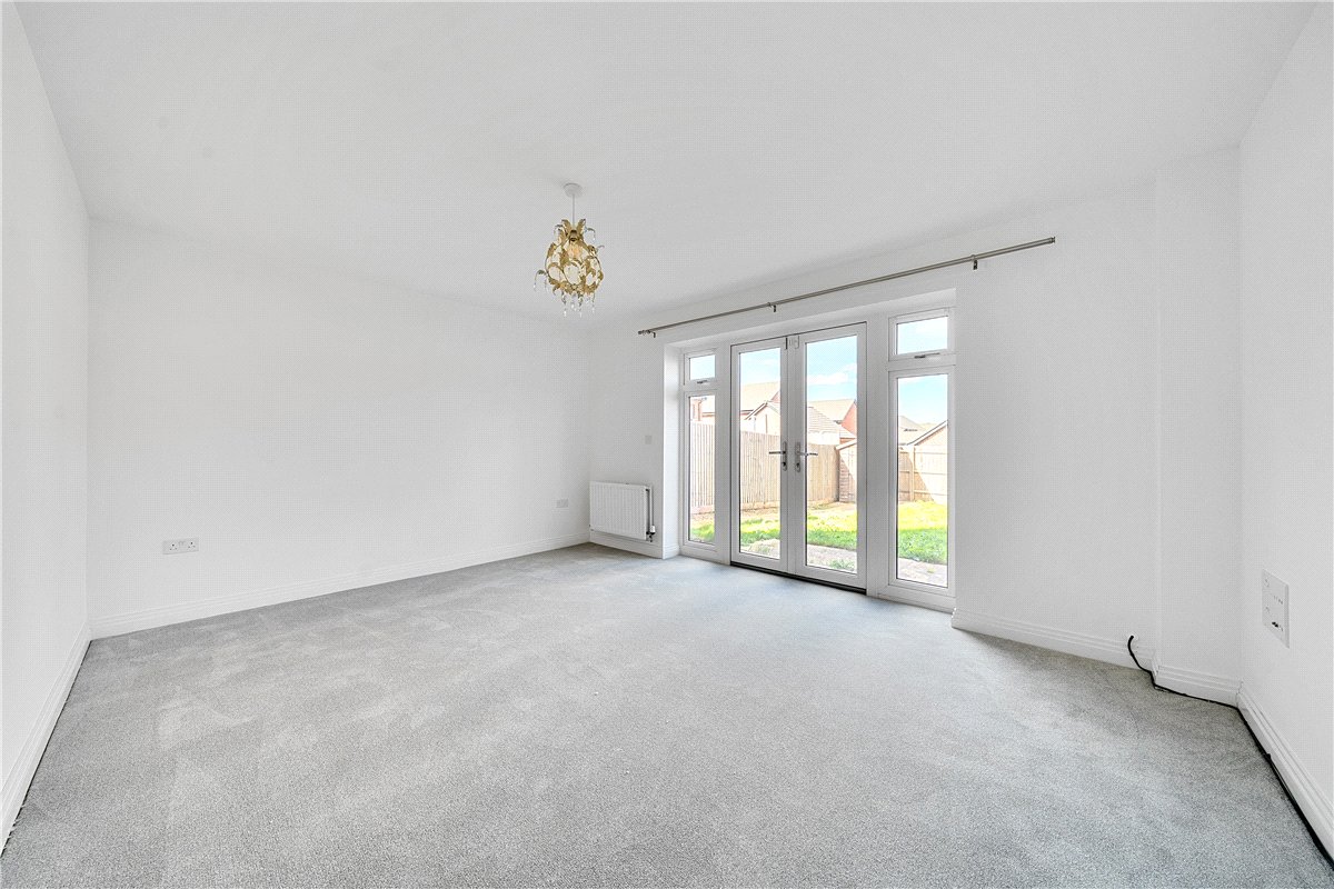 2 bedroom House, Fearnley Close, Glebe Farm, MK17 - , Image 1