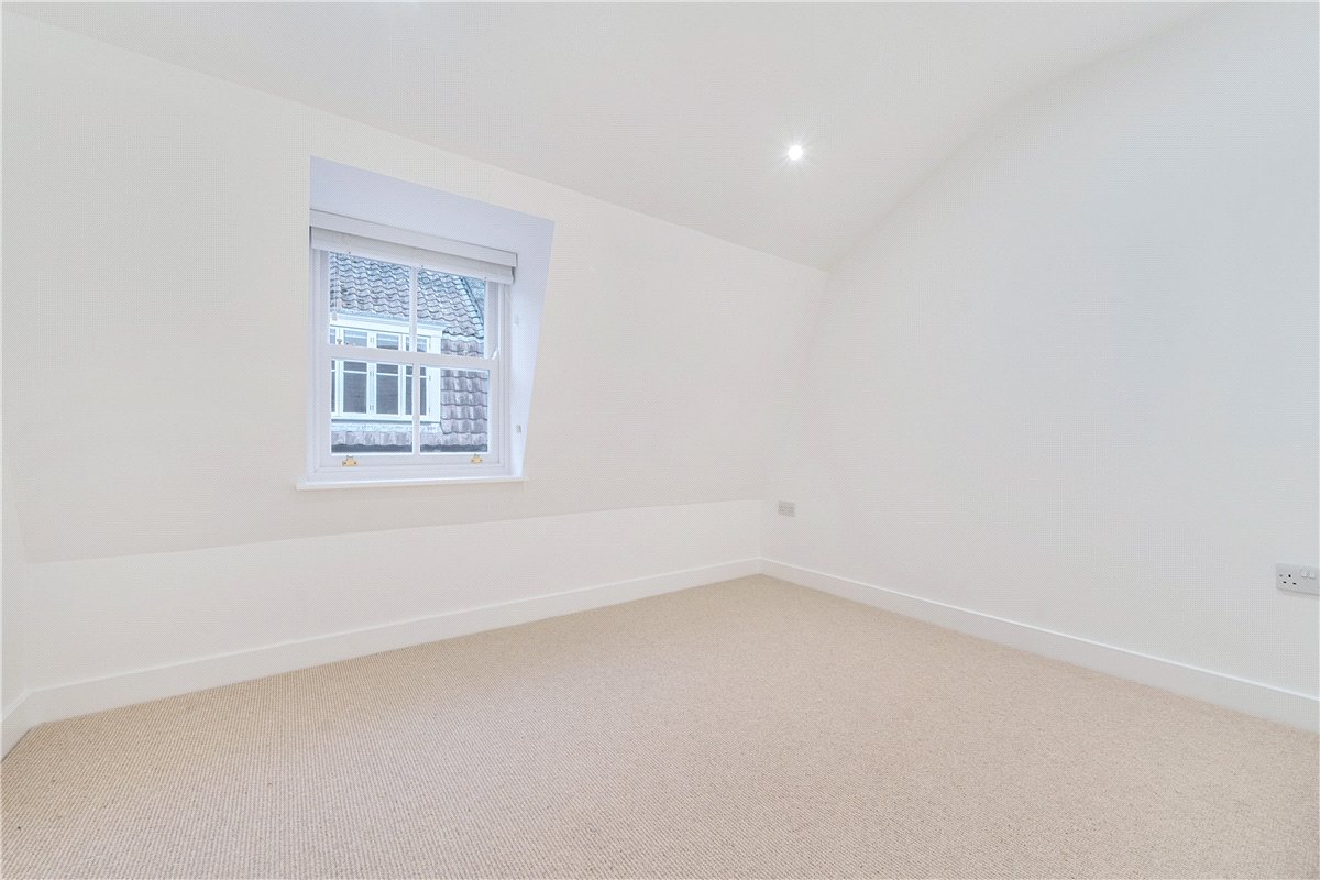 2 bedroom Flat, Palace Yard Mews, Bath, BA1 - Let Agreed, Image 8