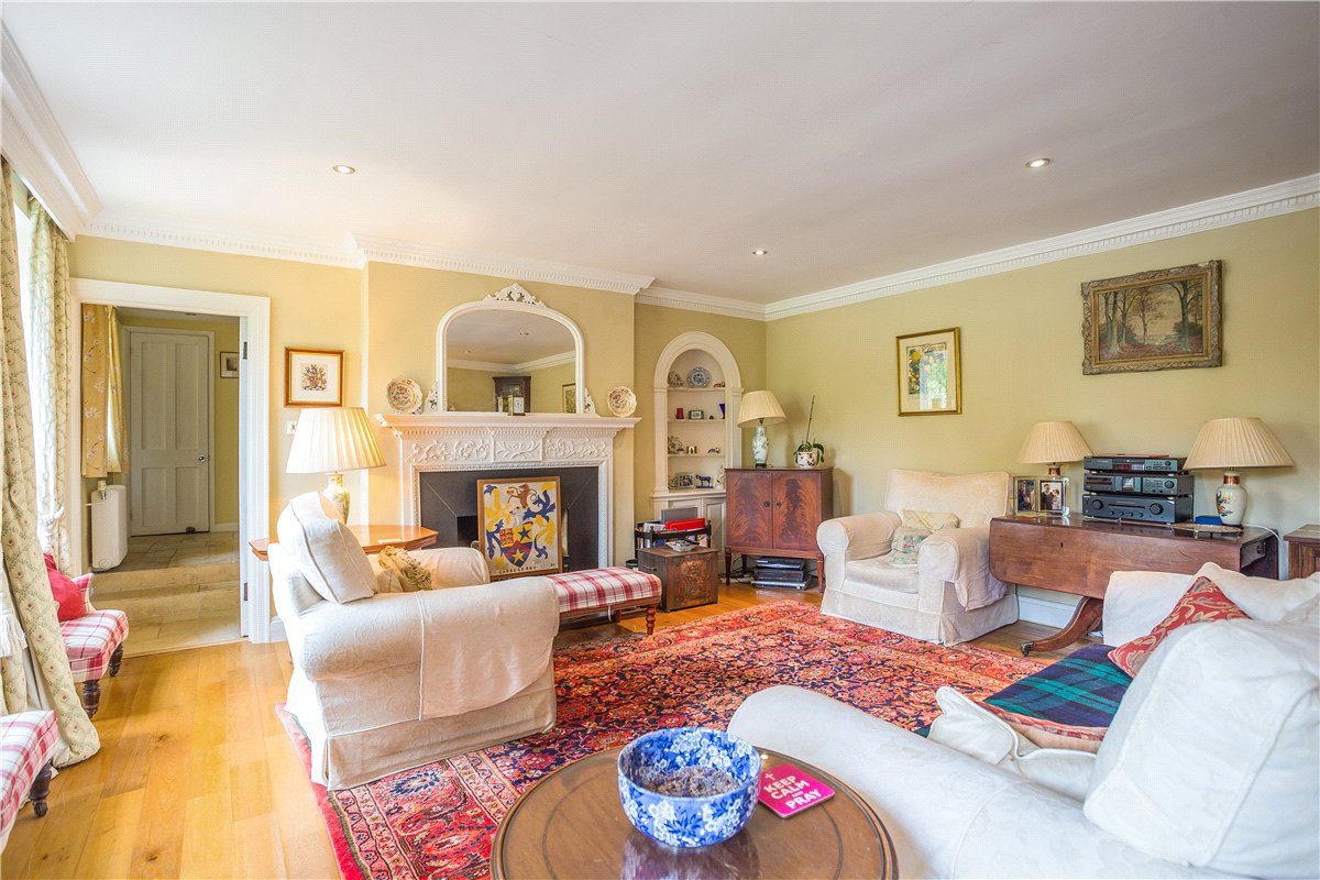 4 bedroom House, Castle Street, Calne, SN11 - Available, Image 4