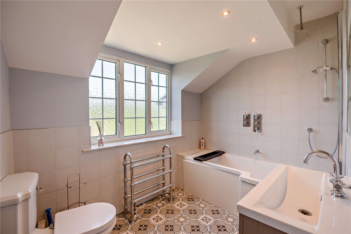 6 bedroom House, Hall Lane, Ledston, WF10 - Available, Image 11