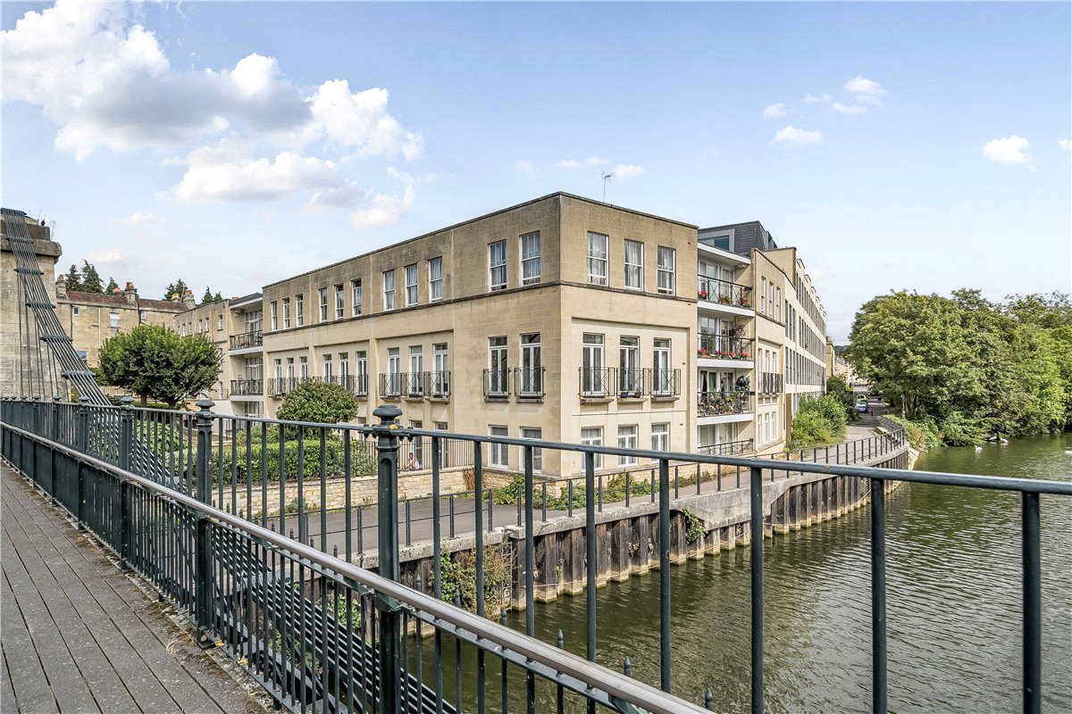 2 bedroom Flat, Victoria Bridge Road, Bath, BA1 - Sold