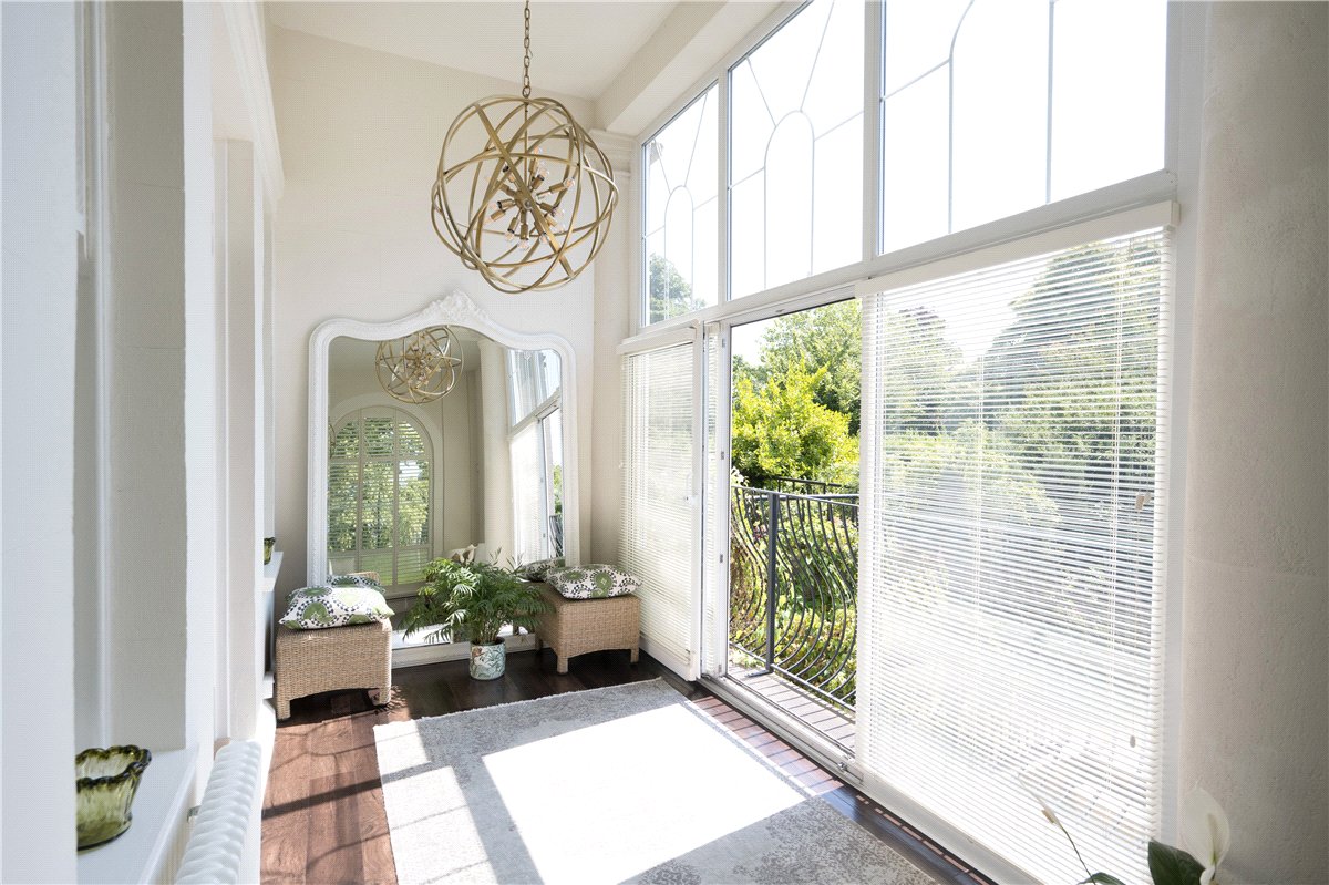 4 bedroom House, Windsor Court, West Park, HG1 - Available, Image 9